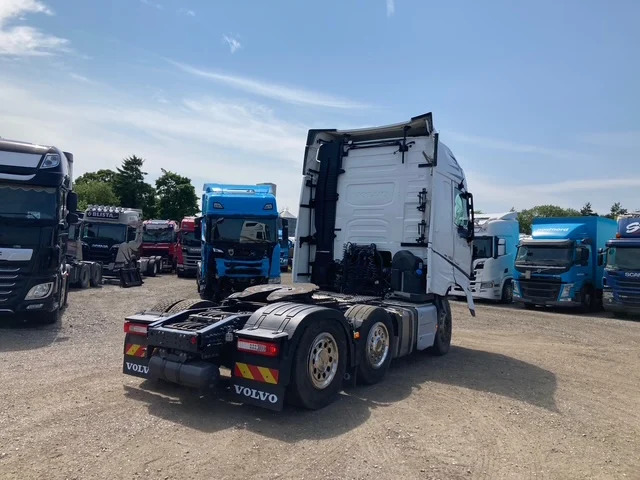 Volvo FH460 6X2 - Cabeza tractora: foto 3 Volvo FH460 6X2 - Cabeza tractora: foto 3