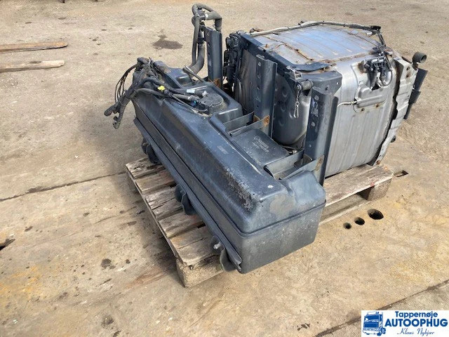 Scania 2173142 Adblue tank - Depósito de AdBlue para Camión: foto 1 Scania 2173142 Adblue tank - Depósito de AdBlue para Camión: foto 1