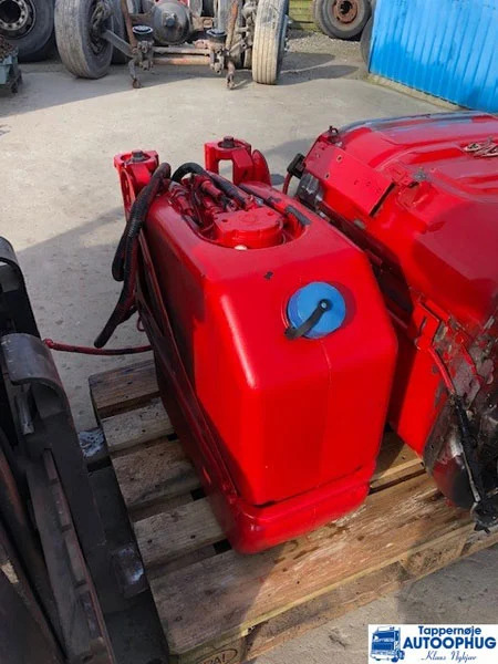 Scania Adblue tank / Reductant tank P/N: 2244863 - Depósito de AdBlue para Camión: foto 1 Scania Adblue tank / Reductant tank P/N: 2244863 - Depósito de AdBlue para Camión: foto 1