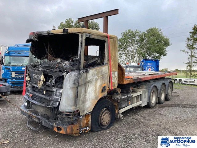 Scania R580XT 8X4 tridem - Camión volquete: foto 2 Scania R580XT 8X4 tridem - Camión volquete: foto 2