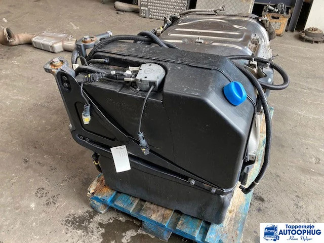 Scania adblue tank / reductant tank scania 2393232 - Depósito de AdBlue para Camión: foto 1 Scania adblue tank / reductant tank scania 2393232 - Depósito de AdBlue para Camión: foto 1