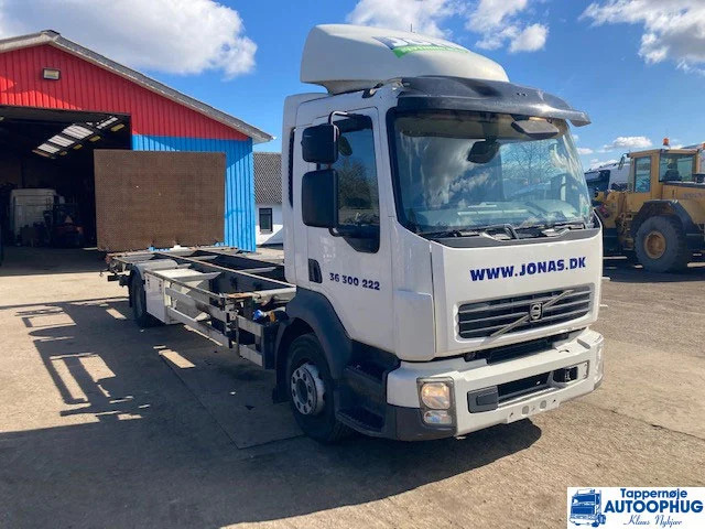 Volvo FL240 euro5 - Camión caja abierta: foto 2 Volvo FL240 euro5 - Camión caja abierta: foto 2