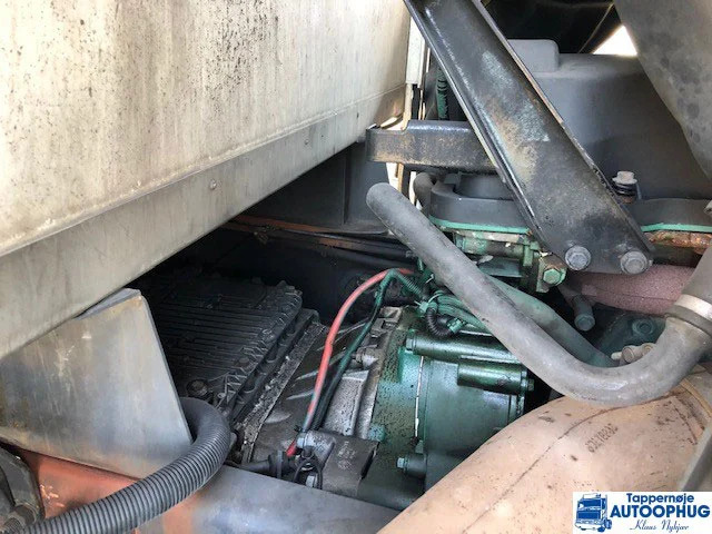 Camión frigorífico Volvo FM330 Coolerbox 6×2: foto 9