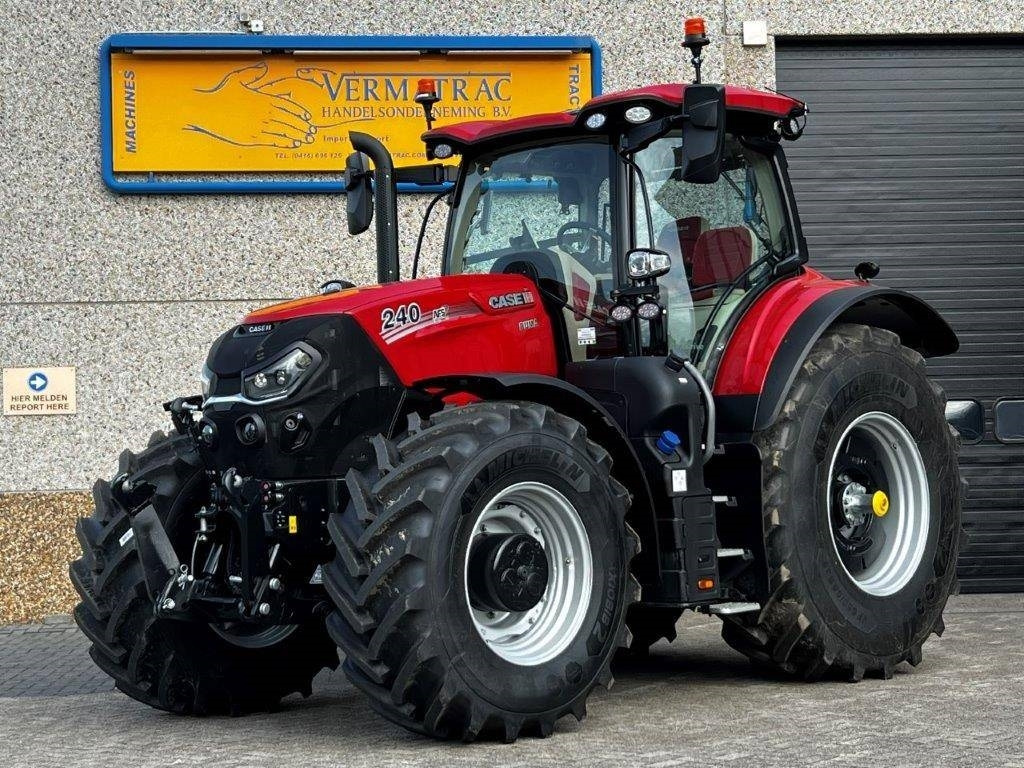 Case IH PUMA 240CVX, AFS Connect, 2024, frontlinkage, GPS! - Tractor: foto 1 Case IH PUMA 240CVX, AFS Connect, 2024, frontlinkage, GPS! - Tractor: foto 1