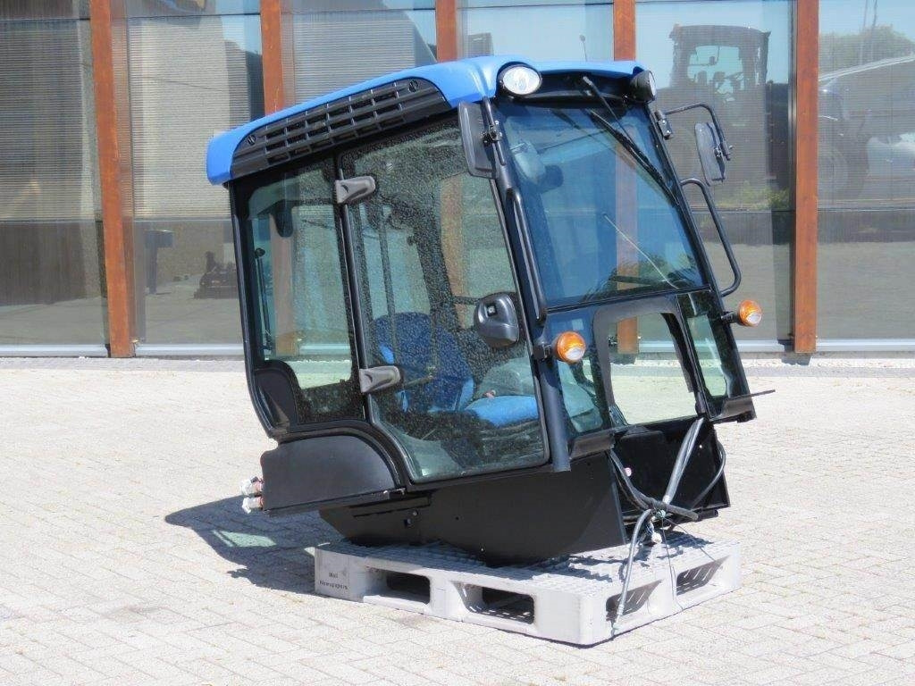 New Holland TK - Cabina para Maquinaria agrícola: foto 4 New Holland TK - Cabina para Maquinaria agrícola: foto 4