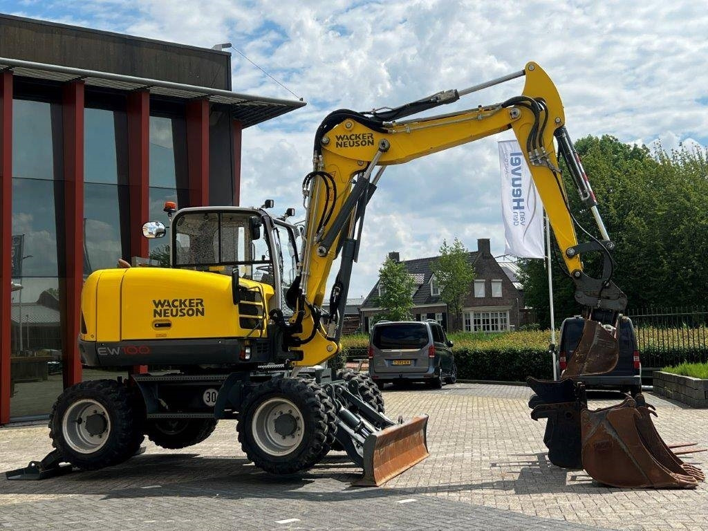 Excavadora de ruedas Wacker Neuson EW100 – 1376 hours – 2019!!: foto 9 Excavadora de ruedas Wacker Neuson EW100 – 1376 hours – 2019!!: foto 9