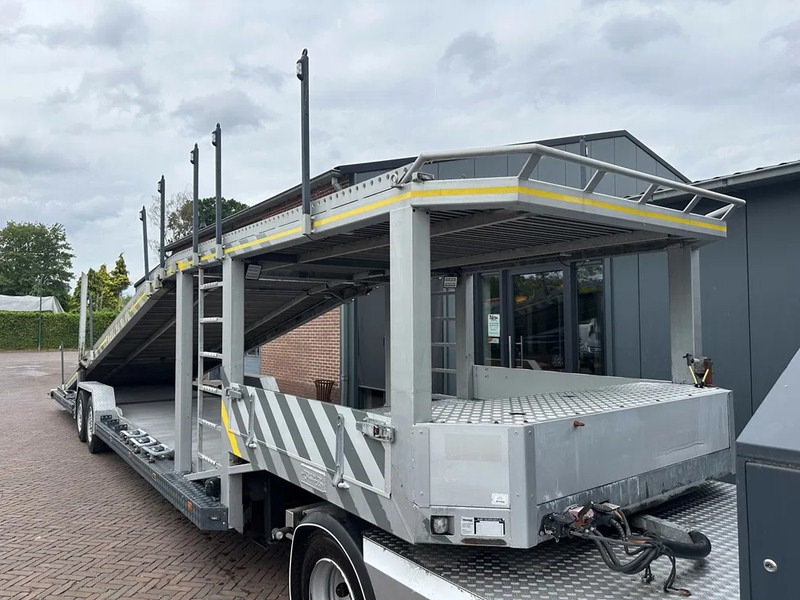 DAF LF 230 Autotransporter Showtruck 4/5 Lader 3 Seats Camera - Camión portavehículos: foto 4 DAF LF 230 Autotransporter Showtruck 4/5 Lader 3 Seats Camera - Camión portavehículos: foto 4