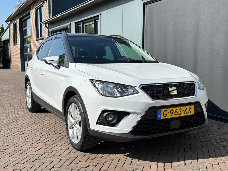 SEAT Arona 1.0 TSI Style Business Intense Dealeronderhouden Cruise Clima Navi Camera Parkeersensoren Lmv - Hatchback: foto 1 SEAT Arona 1.0 TSI Style Business Intense Dealeronderhouden Cruise Clima Navi Camera Parkeersensoren Lmv - Hatchback: foto 1