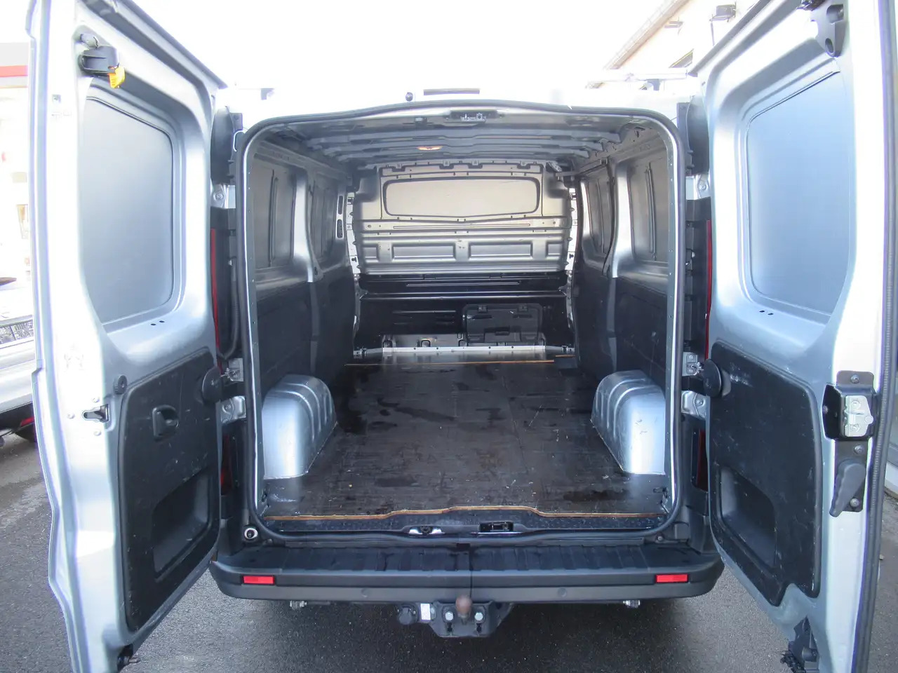 Nissan Primastar L2 150CV airco cruise navi cam 17900€+tva/btw - Furgón: foto 5 Nissan Primastar L2 150CV airco cruise navi cam 17900€+tva/btw - Furgón: foto 5