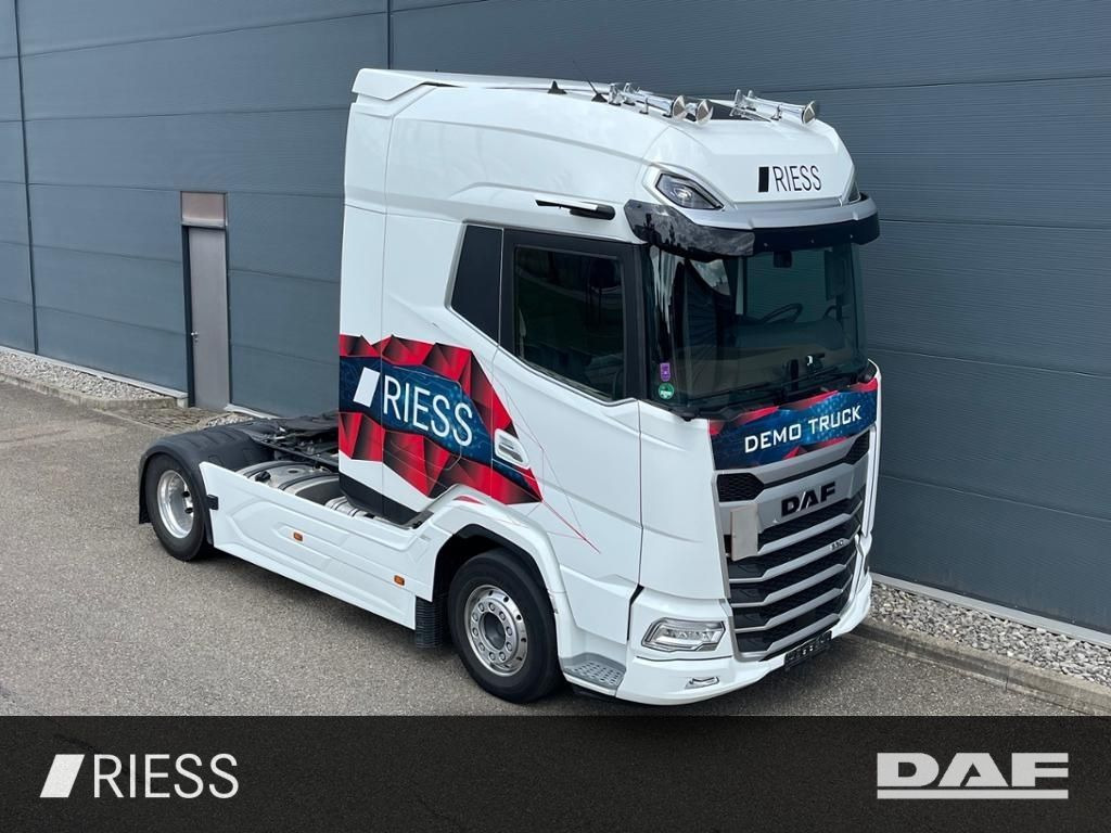 Cabeza tractora DAF XG+ 530 FT Alcoa Leder Intarder Standklima Hydra DAF XG+ 530 FT Alcoa Leder Intarder Standklima Hydra: foto 11 Cabeza tractora DAF XG+ 530 FT Alcoa Leder Intarder Standklima Hydra DAF XG+ 530 FT Alcoa Leder Intarder Standklima Hydra: foto 11