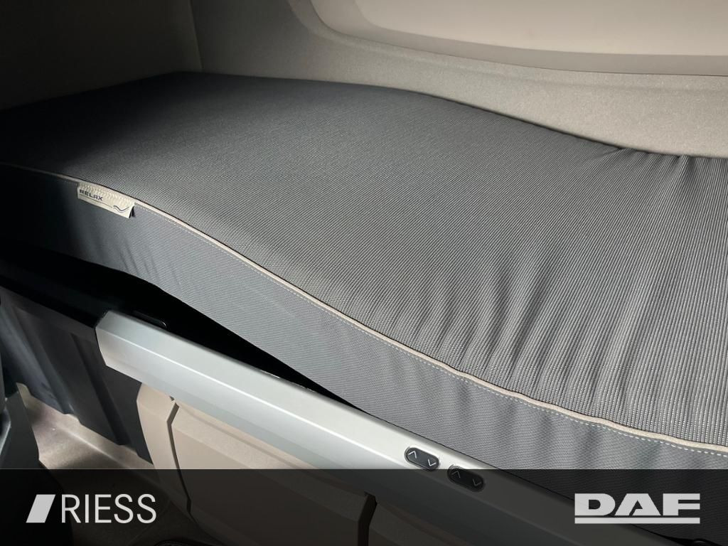 Cabeza tractora DAF XG+ 530 FT Alcoa Leder Intarder Standklima Hydra DAF XG+ 530 FT Alcoa Leder Intarder Standklima Hydra: foto 9 Cabeza tractora DAF XG+ 530 FT Alcoa Leder Intarder Standklima Hydra DAF XG+ 530 FT Alcoa Leder Intarder Standklima Hydra: foto 9