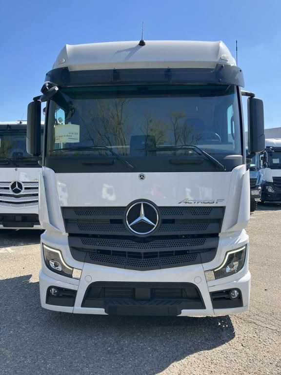 Mercedes-Benz Actros 1851 LS 4x2 - Cabeza tractora: foto 2 Mercedes-Benz Actros 1851 LS 4x2 - Cabeza tractora: foto 2