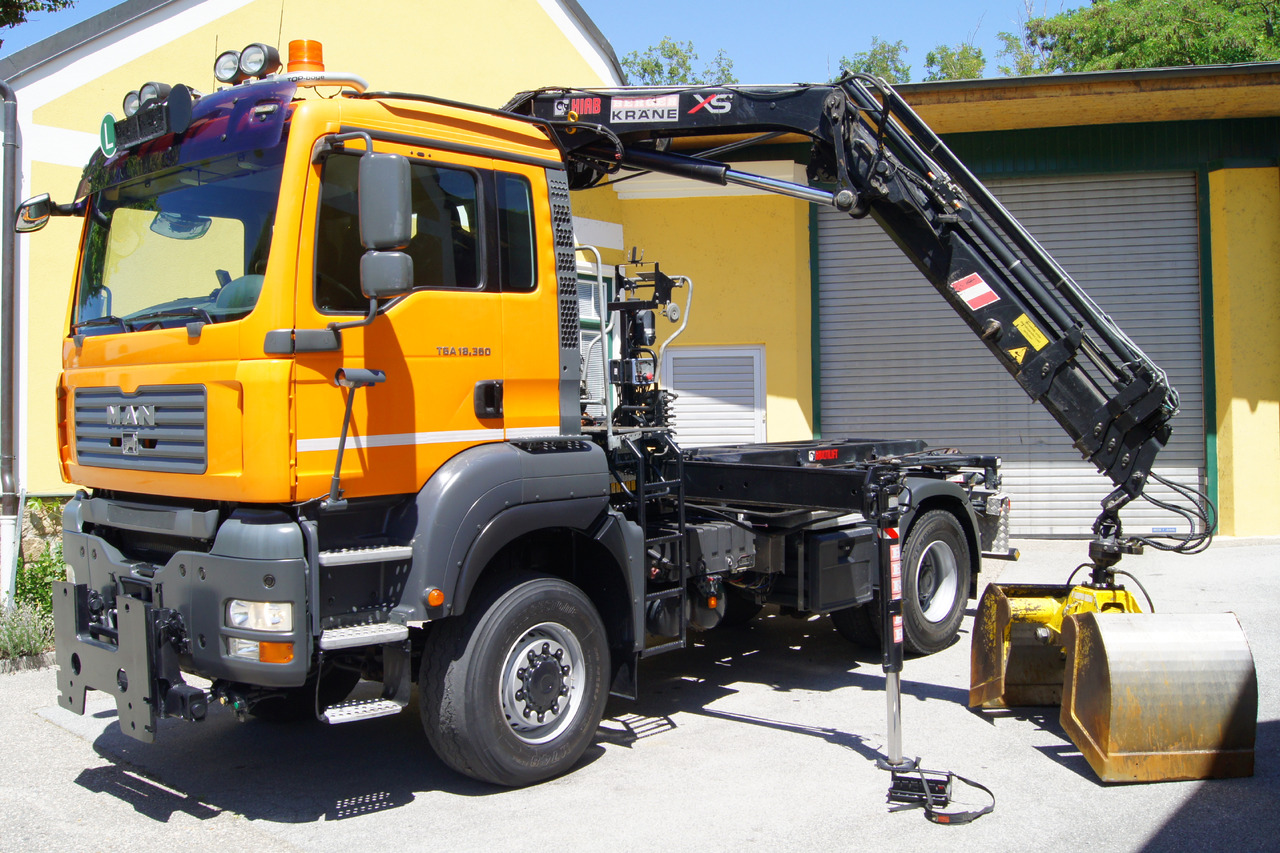 MAN TGA 18.360 BL 4x4/Euro 4/TÜV/HIAB 111 korbfähig/MULTILIFT/Winterdienst - Camión multibasculante, Camión grúa: foto 2 MAN TGA 18.360 BL 4x4/Euro 4/TÜV/HIAB 111 korbfähig/MULTILIFT/Winterdienst - Camión multibasculante, Camión grúa: foto 2