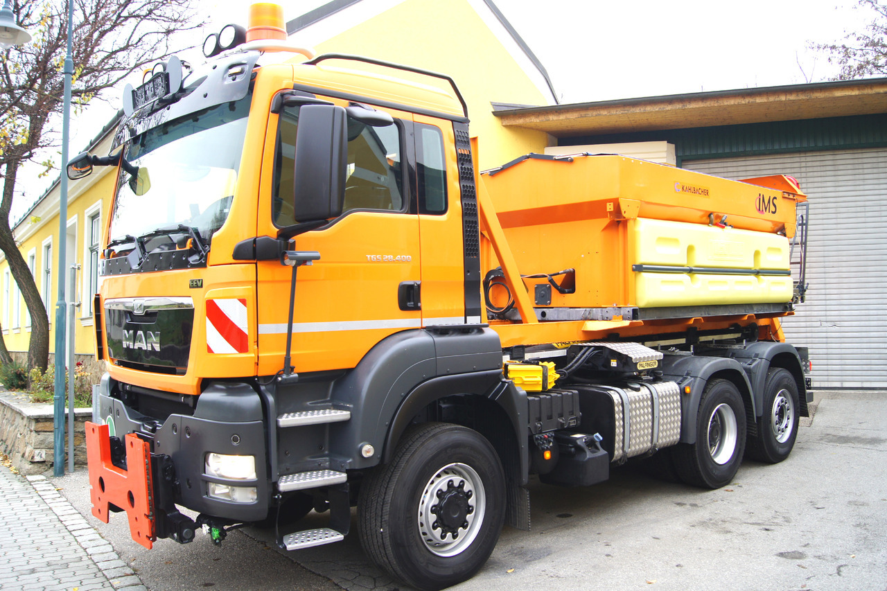 MAN TGS 28.400 BL 6x4-4/TÜV/PALIFT/Winterdienst/Salzstreuer/Streuer/Schneepflug - Camión multibasculante: foto 3 MAN TGS 28.400 BL 6x4-4/TÜV/PALIFT/Winterdienst/Salzstreuer/Streuer/Schneepflug - Camión multibasculante: foto 3