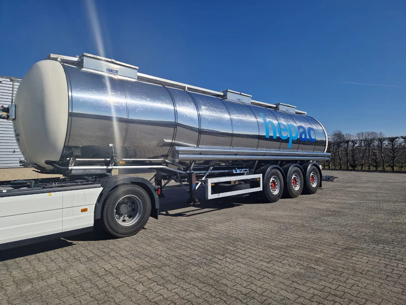 Feldbinder 38000 liter 3 kamer tankoplegger met CIP Leiding en tank verwarming - Semirremolque cisterna: foto 1 Feldbinder 38000 liter 3 kamer tankoplegger met CIP Leiding en tank verwarming - Semirremolque cisterna: foto 1