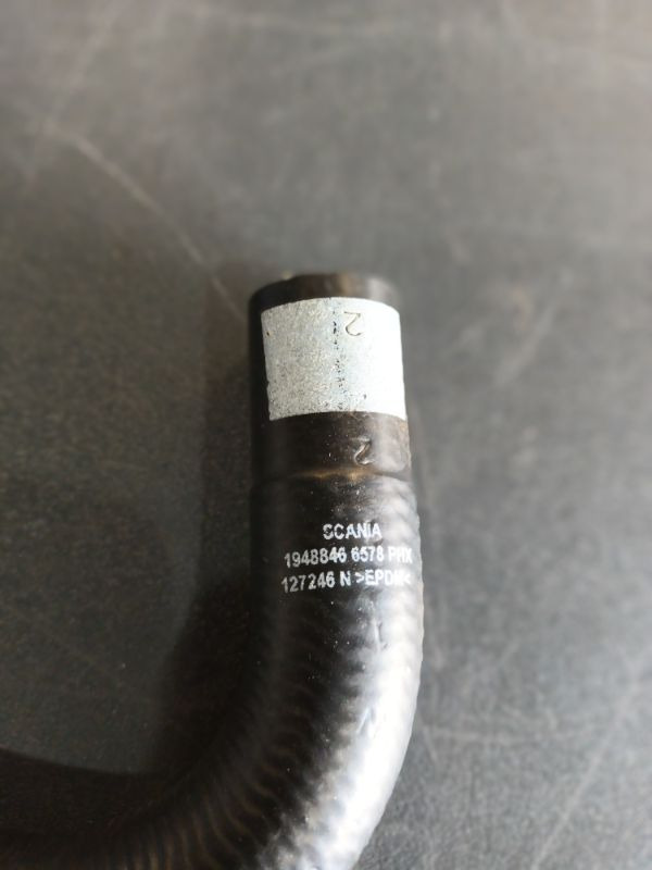 SCANIA COOLANT HOSE 1948846 - Sistema de refrigeración para Camión: foto 2 SCANIA COOLANT HOSE 1948846 - Sistema de refrigeración para Camión: foto 2