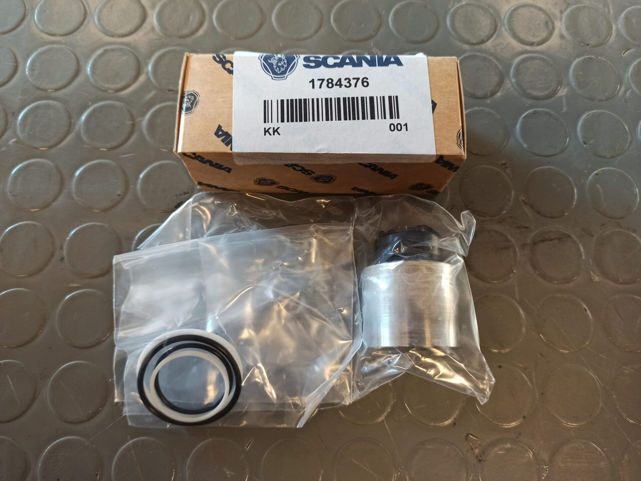 SCANIA REPAIR KIT - 1784376 - Kit de reparación de motores para Camión: foto 1 SCANIA REPAIR KIT - 1784376 - Kit de reparación de motores para Camión: foto 1