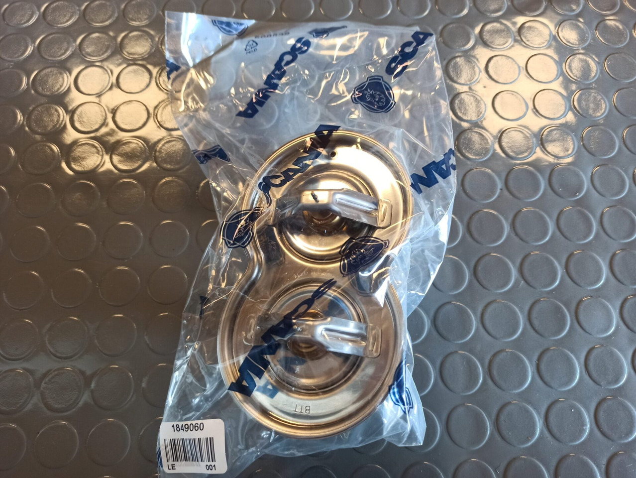 SCANIA THERMOSTAT - 1849060 - Termostato para Camión: foto 1 SCANIA THERMOSTAT - 1849060 - Termostato para Camión: foto 1