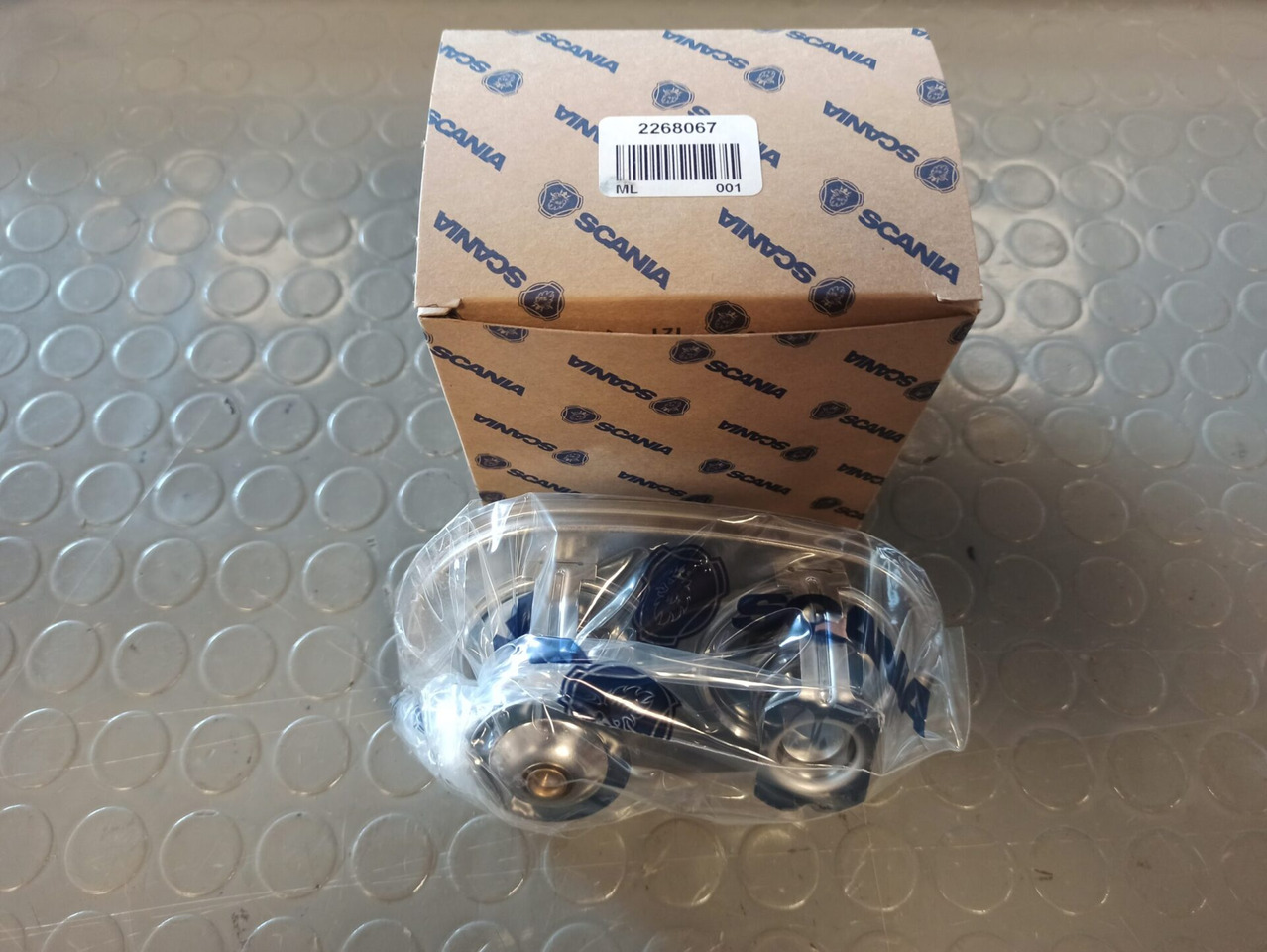 SCANIA THERMOSTAT - 2268067 - Termostato para Camión: foto 1 SCANIA THERMOSTAT - 2268067 - Termostato para Camión: foto 1