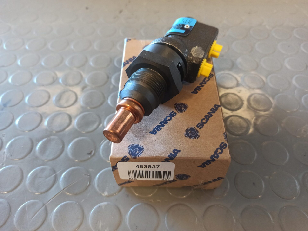 SCANIA THERMOSTAT VALVE - 463837 - Termostato para Camión: foto 1 SCANIA THERMOSTAT VALVE - 463837 - Termostato para Camión: foto 1