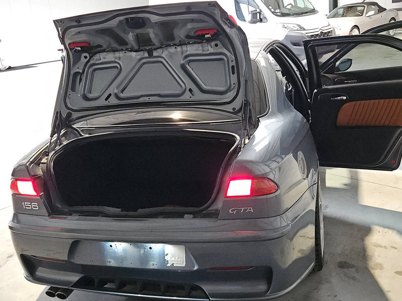Sedan Alfa Romeo 156 GTA: foto 18