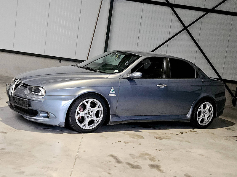Sedan Alfa Romeo 156 GTA: foto 12