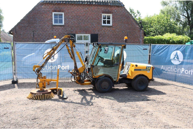 Belos Trans Pro 54 - Barredora vial: foto 1 Belos Trans Pro 54 - Barredora vial: foto 1