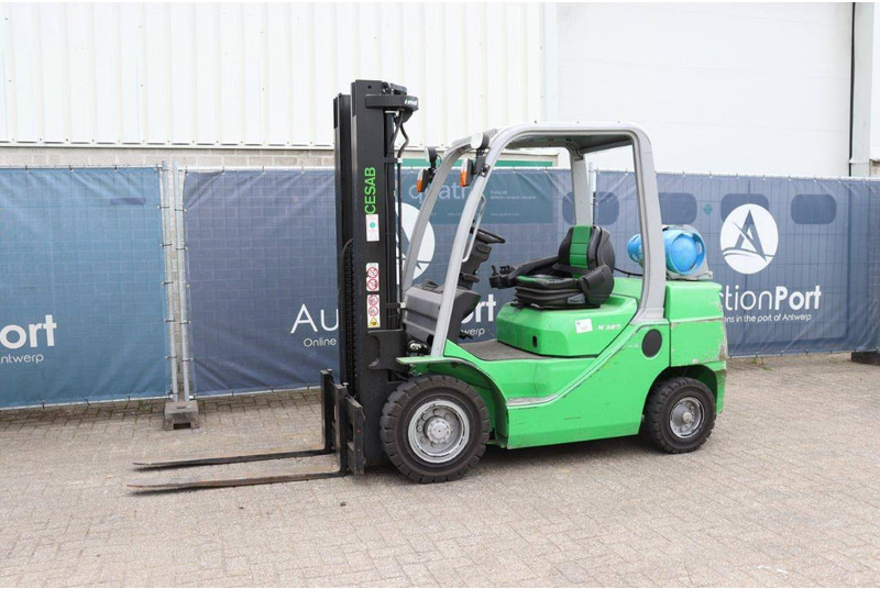 Cesab M325G - Carretilla elevadora de gas: foto 1 Cesab M325G - Carretilla elevadora de gas: foto 1