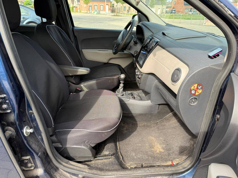 Sedan Dacia Lodgy DCI: foto 19 Sedan Dacia Lodgy DCI: foto 19