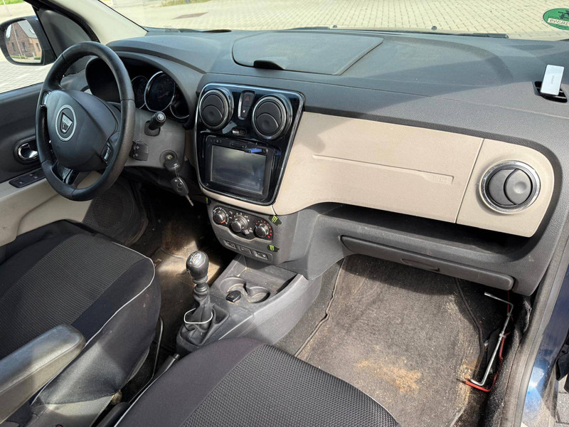 Sedan Dacia Lodgy DCI: foto 20 Sedan Dacia Lodgy DCI: foto 20