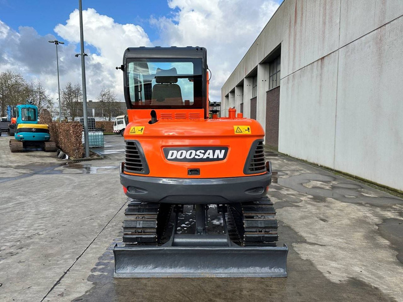 Doosan DX55-9C - Excavadora de cadenas: foto 5 Doosan DX55-9C - Excavadora de cadenas: foto 5