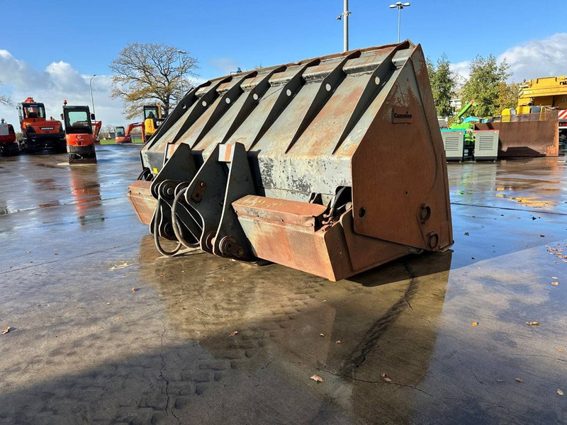 Esterer, Ulrich Cummins 144 - Cazo: foto 5 Esterer, Ulrich Cummins 144 - Cazo: foto 5