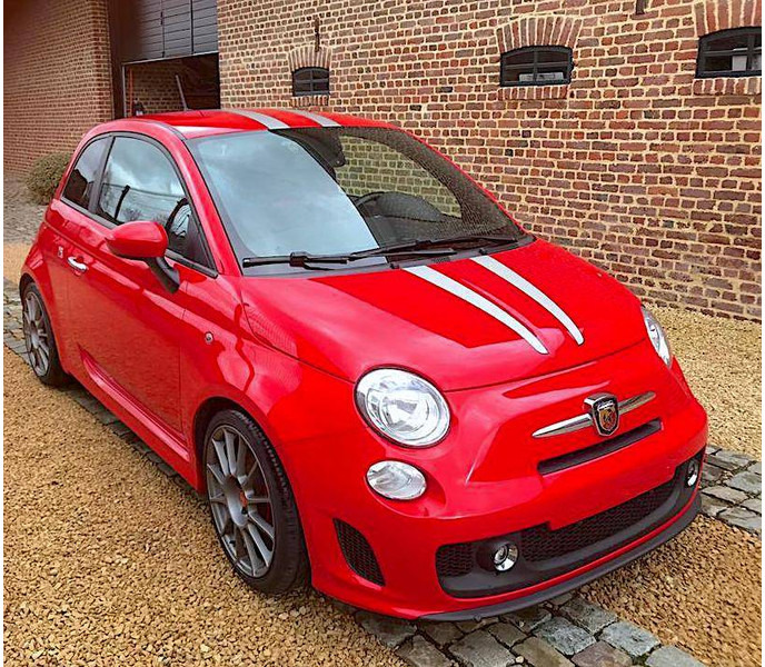 Fiat 500 Abarth Tributo Ferrari (limited 142/200) - Coche: foto 3 Fiat 500 Abarth Tributo Ferrari (limited 142/200) - Coche: foto 3