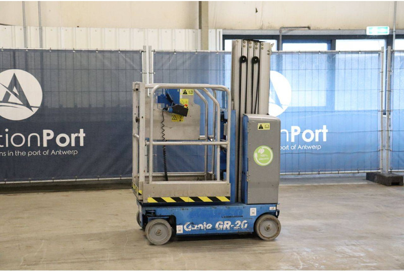 Genie Genie GR-20 - Plataforma de mástil vertical: foto 1 Genie Genie GR-20 - Plataforma de mástil vertical: foto 1