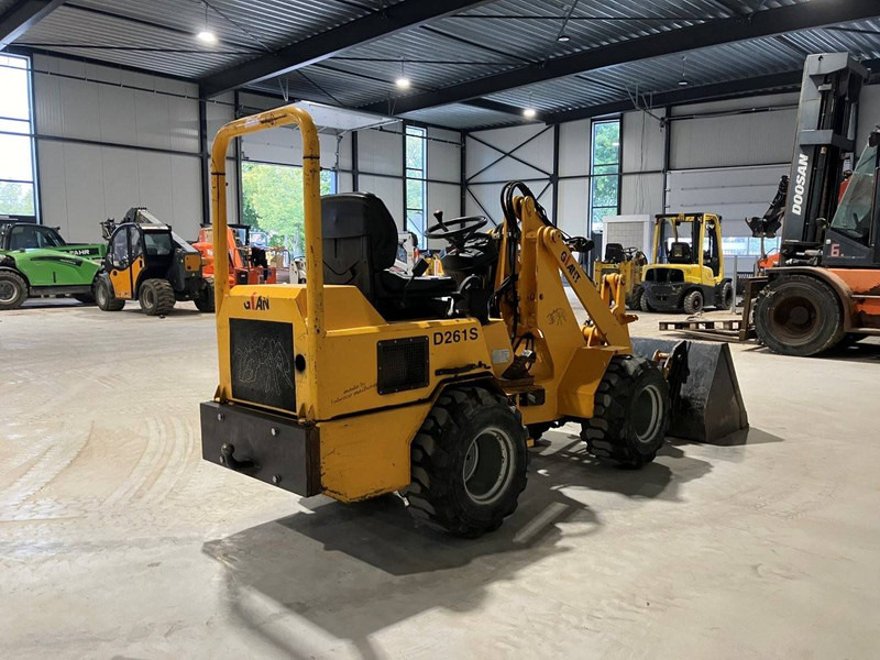 Giant D261S - Cargadora de ruedas: foto 5 Giant D261S - Cargadora de ruedas: foto 5