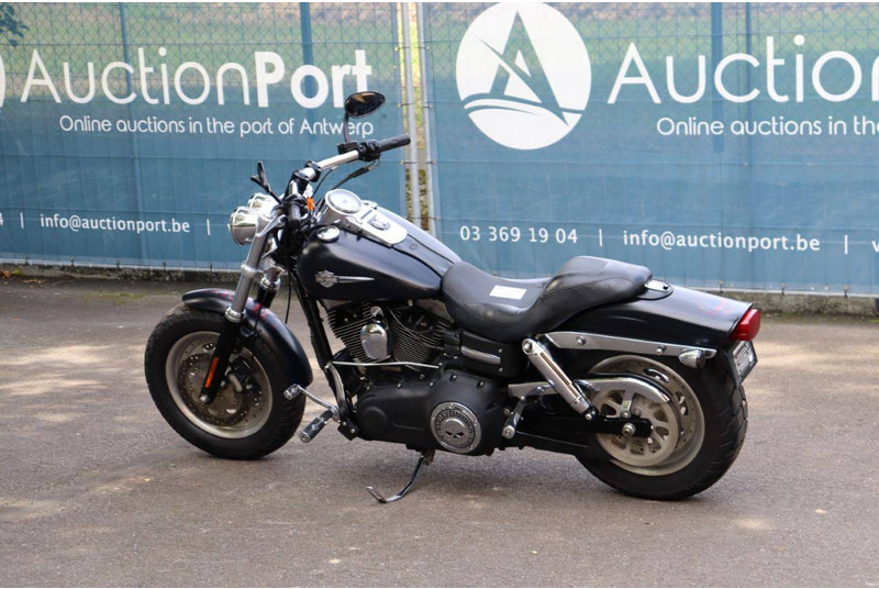 Harley-Davidson Dyna Fat Bob - Motocicleta: foto 3 Harley-Davidson Dyna Fat Bob - Motocicleta: foto 3