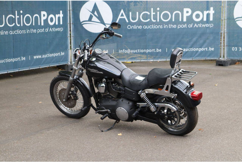 Harley-Davidson Dyna Street Bob - Motocicleta: foto 3 Harley-Davidson Dyna Street Bob - Motocicleta: foto 3