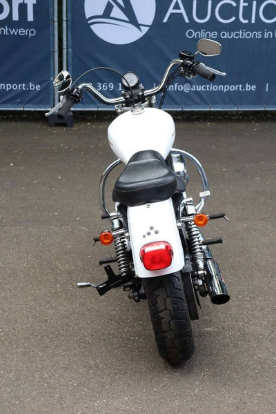 Harley-Davidson Sporster XL883 - Motocicleta: foto 5 Harley-Davidson Sporster XL883 - Motocicleta: foto 5