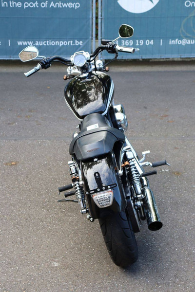 Harley-Davidson Sportster XL1200 Custom - Motocicleta: foto 5 Harley-Davidson Sportster XL1200 Custom - Motocicleta: foto 5