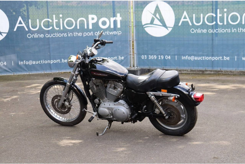 Harley-Davidson Sportster XL883 - Motocicleta: foto 3 Harley-Davidson Sportster XL883 - Motocicleta: foto 3