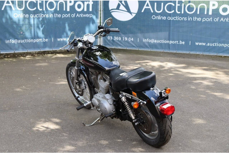 Harley-Davidson Sportster XL883 - Motocicleta: foto 4 Harley-Davidson Sportster XL883 - Motocicleta: foto 4