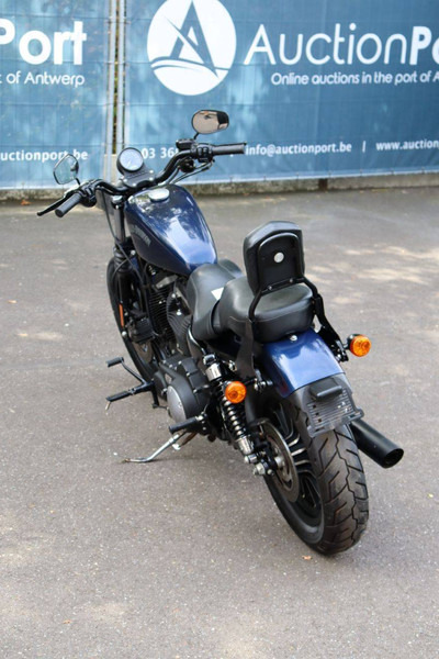 Harley-Davidson Sportster XL883 Iron - Motocicleta: foto 5 Harley-Davidson Sportster XL883 Iron - Motocicleta: foto 5