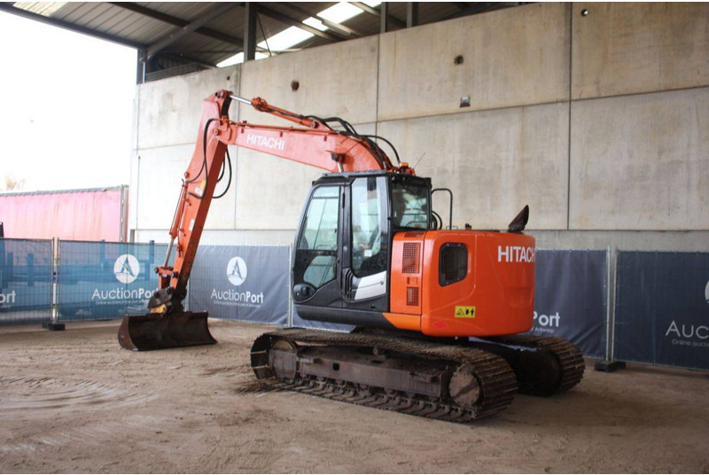 Hitachi ZX135US-5B - Excavadora de cadenas: foto 3 Hitachi ZX135US-5B - Excavadora de cadenas: foto 3