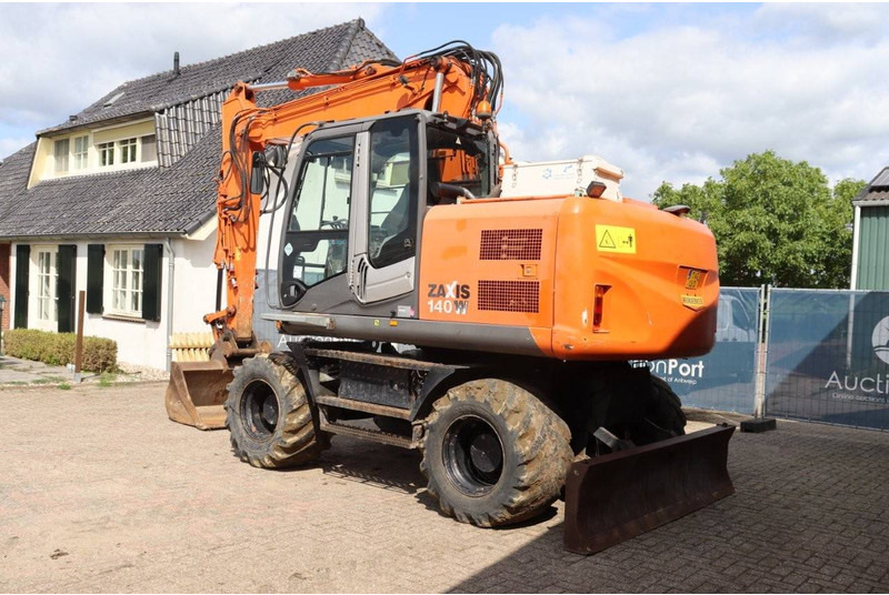 Hitachi ZX140W-3 - Excavadora de ruedas: foto 4 Hitachi ZX140W-3 - Excavadora de ruedas: foto 4