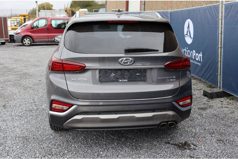 Hyundai Santa Fe SHTRAC - Sedan: foto 5 Hyundai Santa Fe SHTRAC - Sedan: foto 5