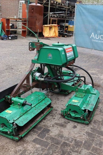 Ransomes Mounted 214 Verticut - Implemento: foto 5 Ransomes Mounted 214 Verticut - Implemento: foto 5