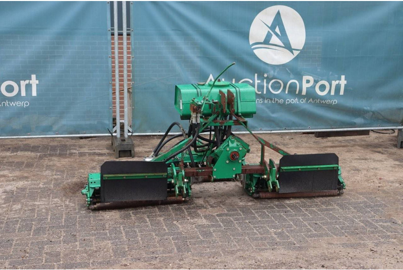 Ransomes Mounted 214 Verticut - Implemento: foto 1 Ransomes Mounted 214 Verticut - Implemento: foto 1