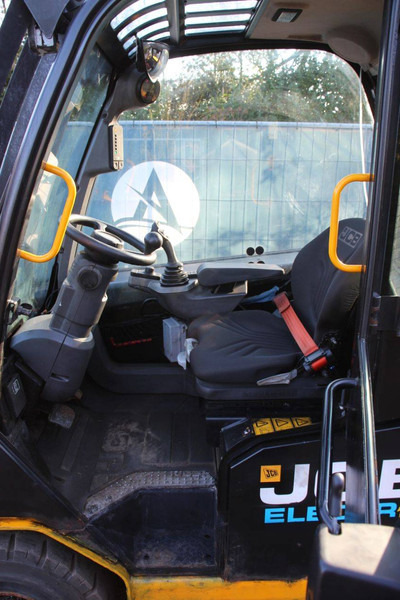 Manipulador telescópico JCB 30-19E: foto 19