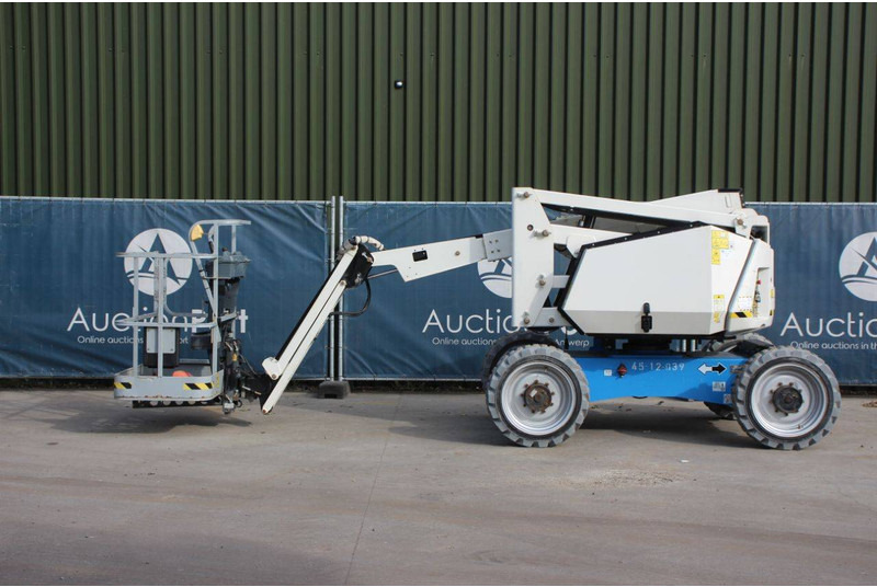 JLG H340AJ - Plataforma articulada: foto 2 JLG H340AJ - Plataforma articulada: foto 2