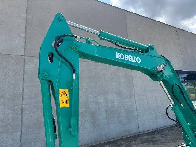 Excavadora de cadenas Kobelco SK55SRX-6: foto 9